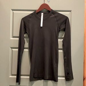 Lulu Lemon Black Long Sleeve Athletic Top, Size 4